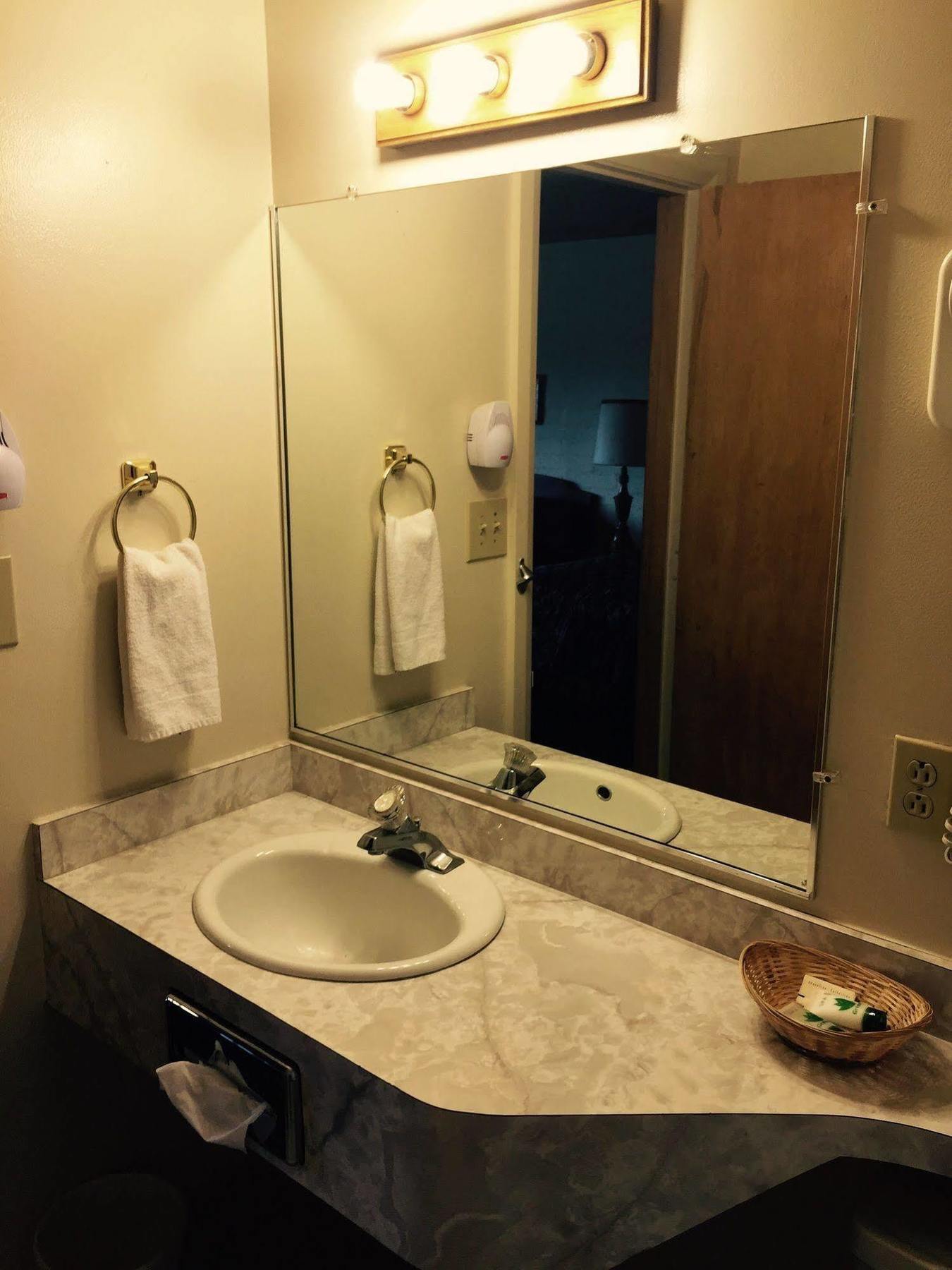 Hotel Lovelock Nv I-80 מראה חיצוני תמונה